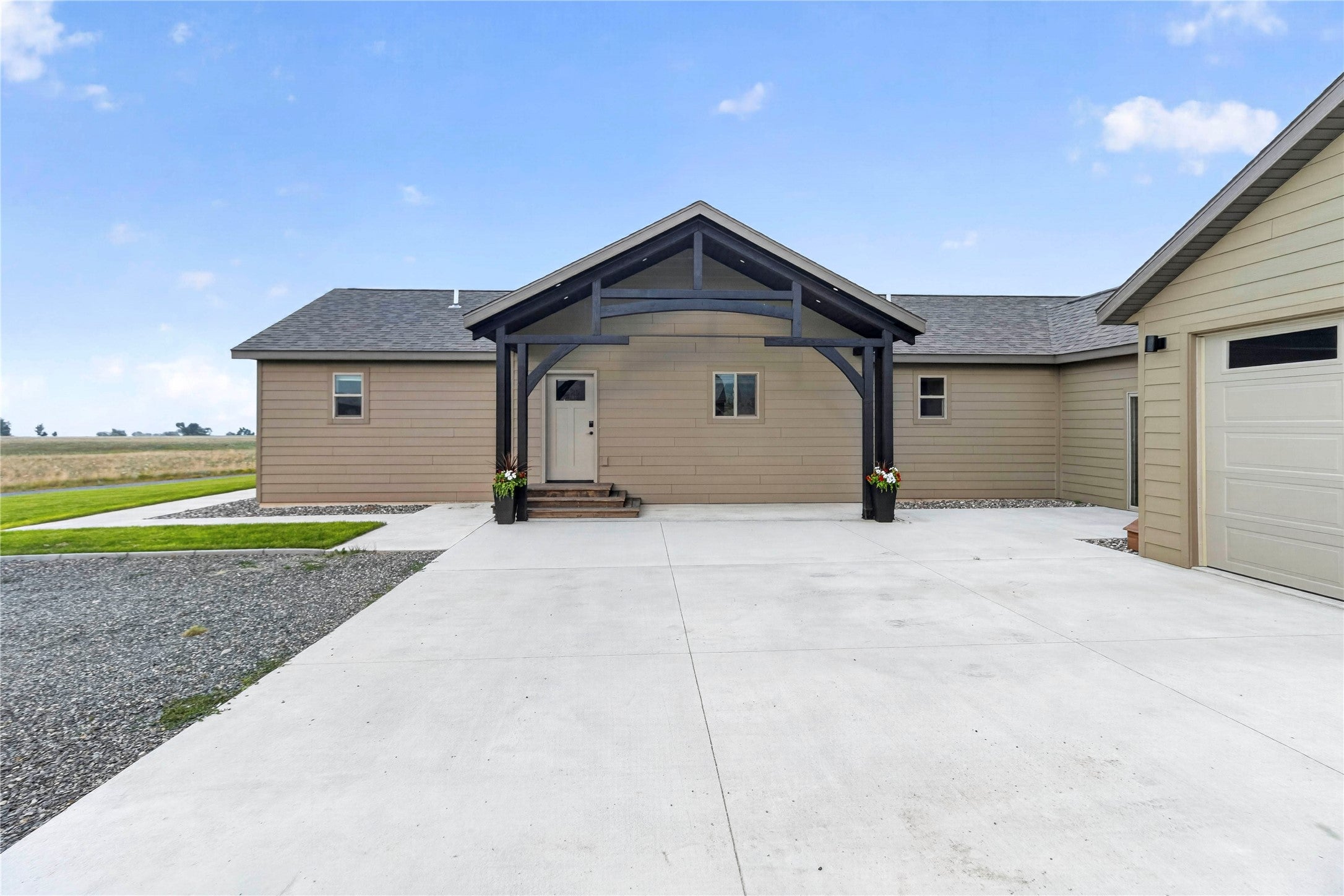 12 Grace Drive