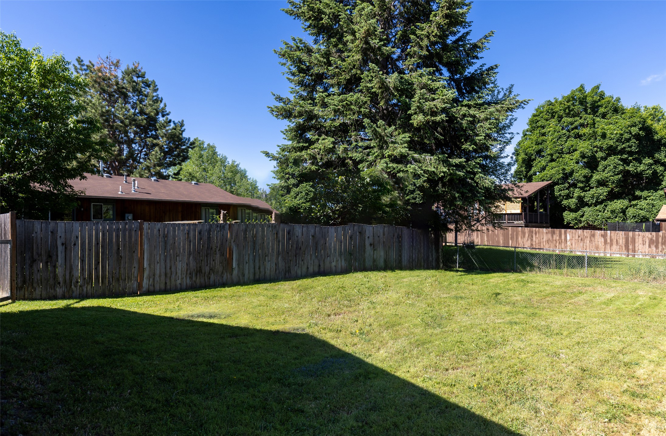 2711 S Higgins Avenue