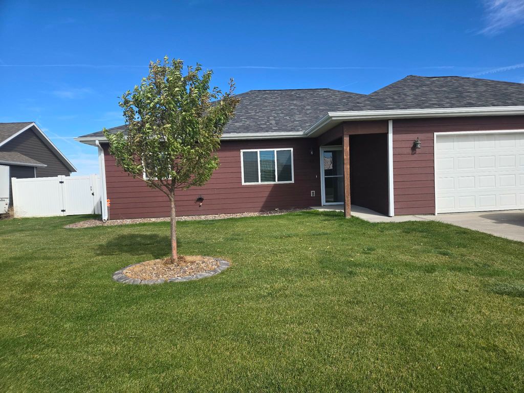 Photo of 45 41st Avenue NE, Great Falls, MT 59404 (MLS # 30064196)