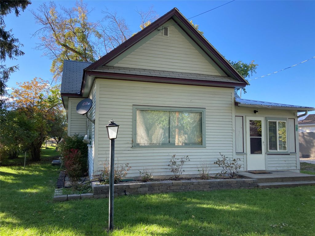 Photo of 273 Cooper Lane, Hamilton, MT 59840 (MLS # 30060010)