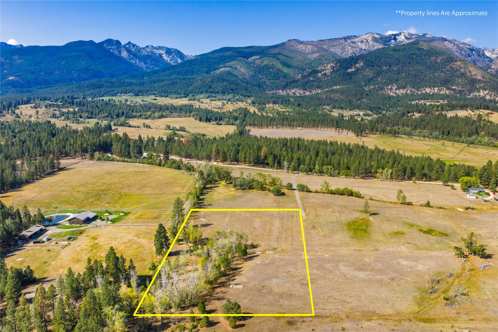 Photo of 547 Trailhawk Drive, Victor, MT 59875 (MLS # 30078612)