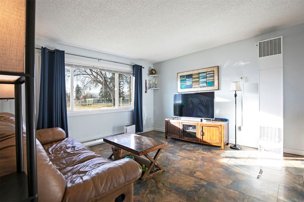 Photo of 2117 Wyoming Street, Missoula, MT 59801 (MLS # 30064115)