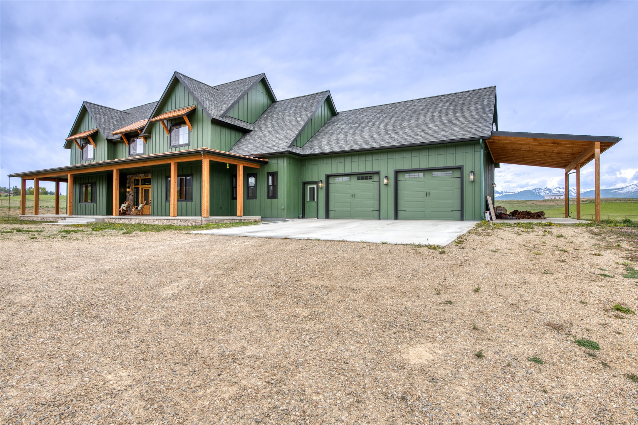 843 Lecoure Lane