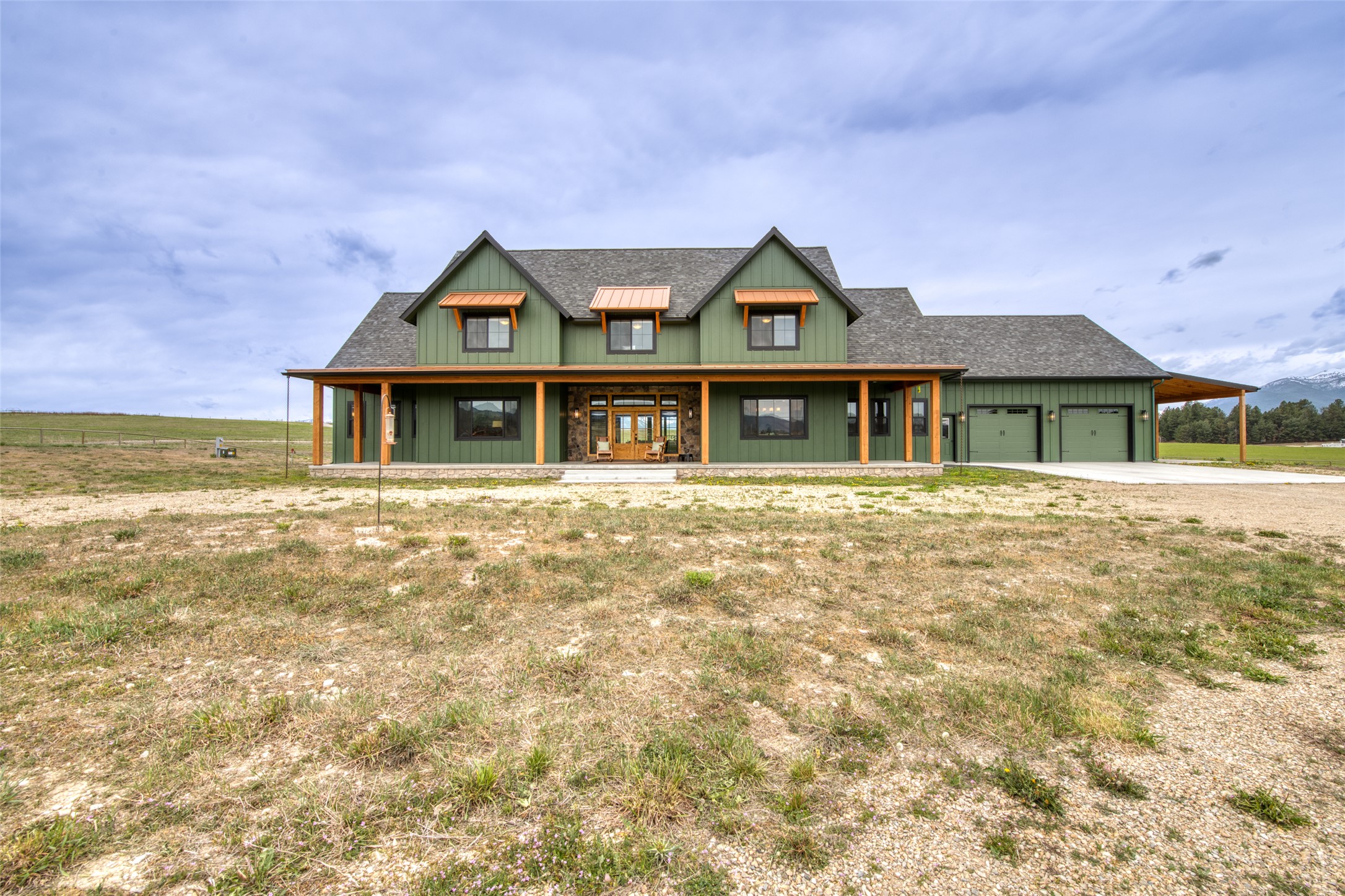 843 Lecoure Lane