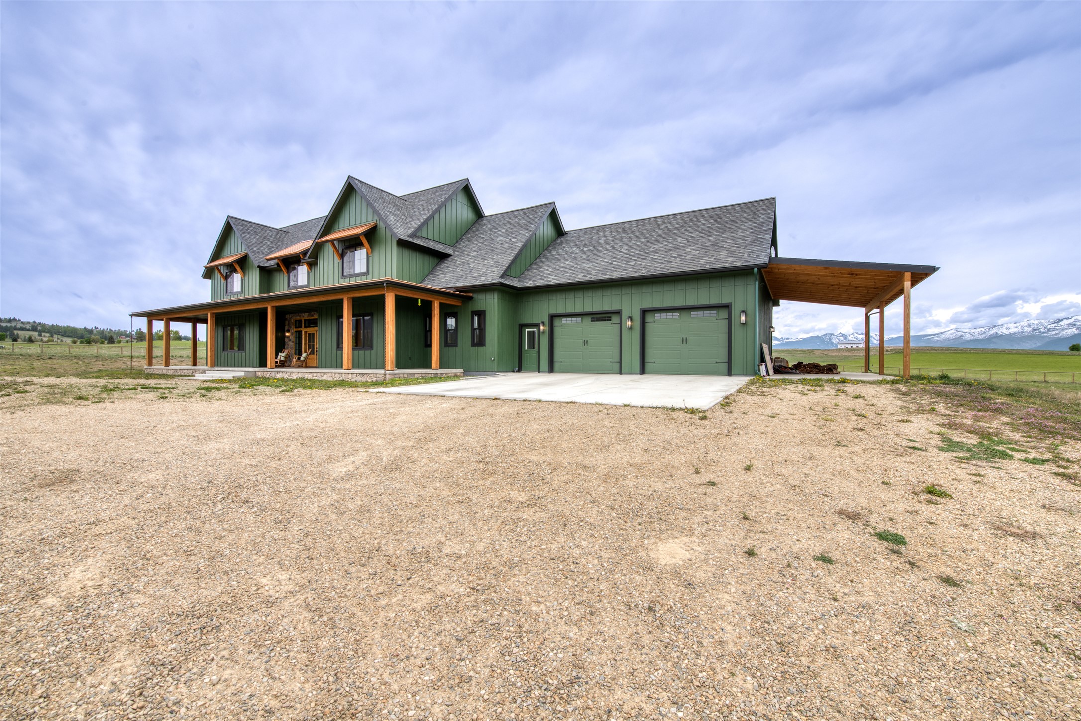 843 Lecoure Lane