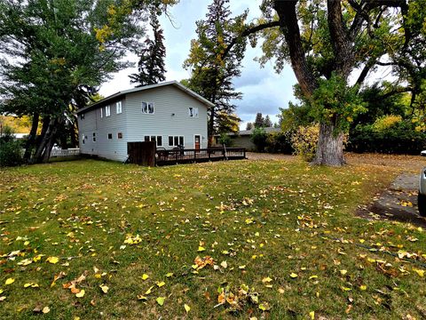 Photo of 2122 5th Avenue SW, Great Falls, MT 59404 (MLS # 30059867)
