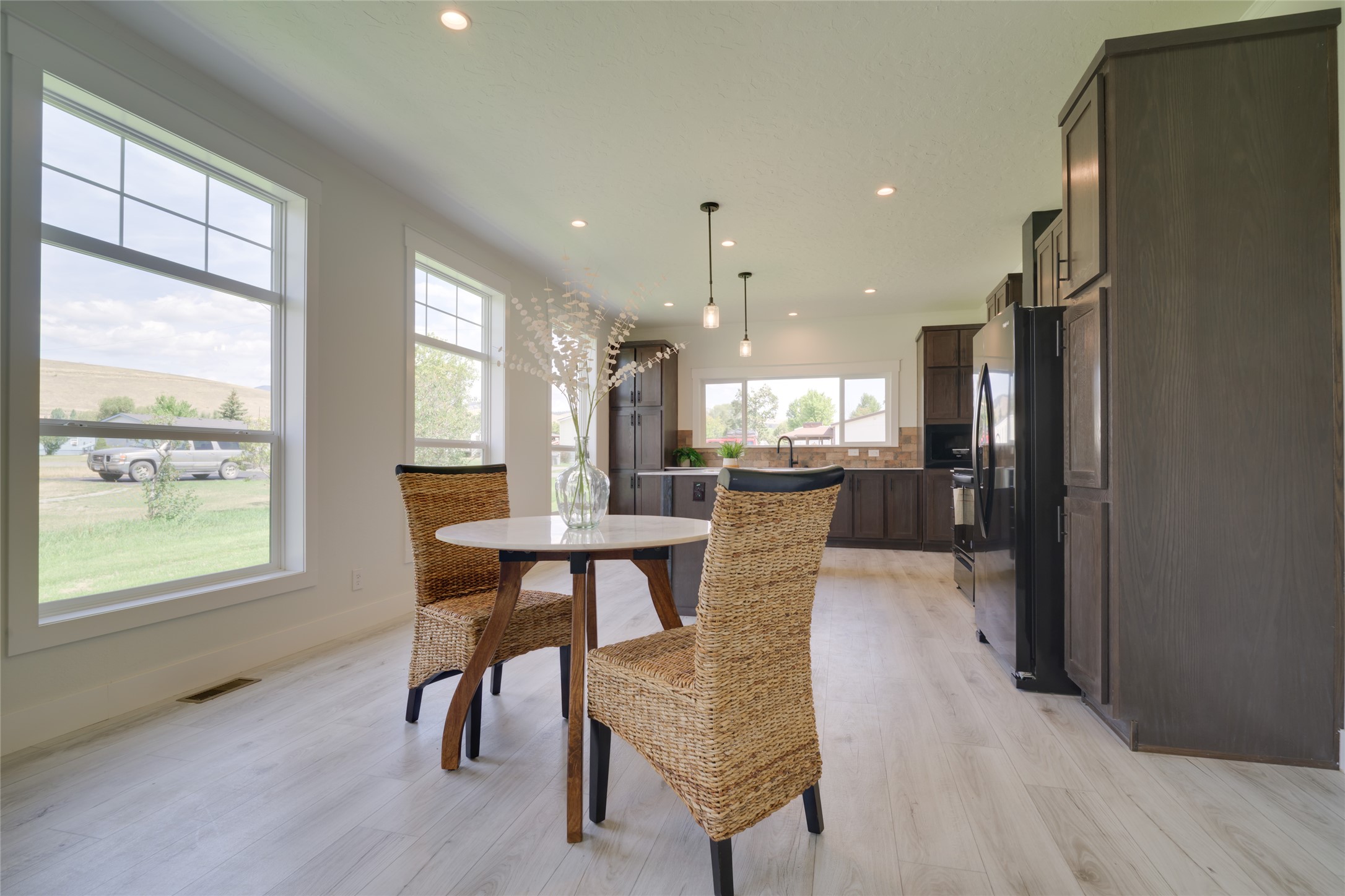 Missoula, Montana 59808, United States, 3 Bedrooms Bedrooms, ,2 BathroomsBathrooms,Residential,Active,191967