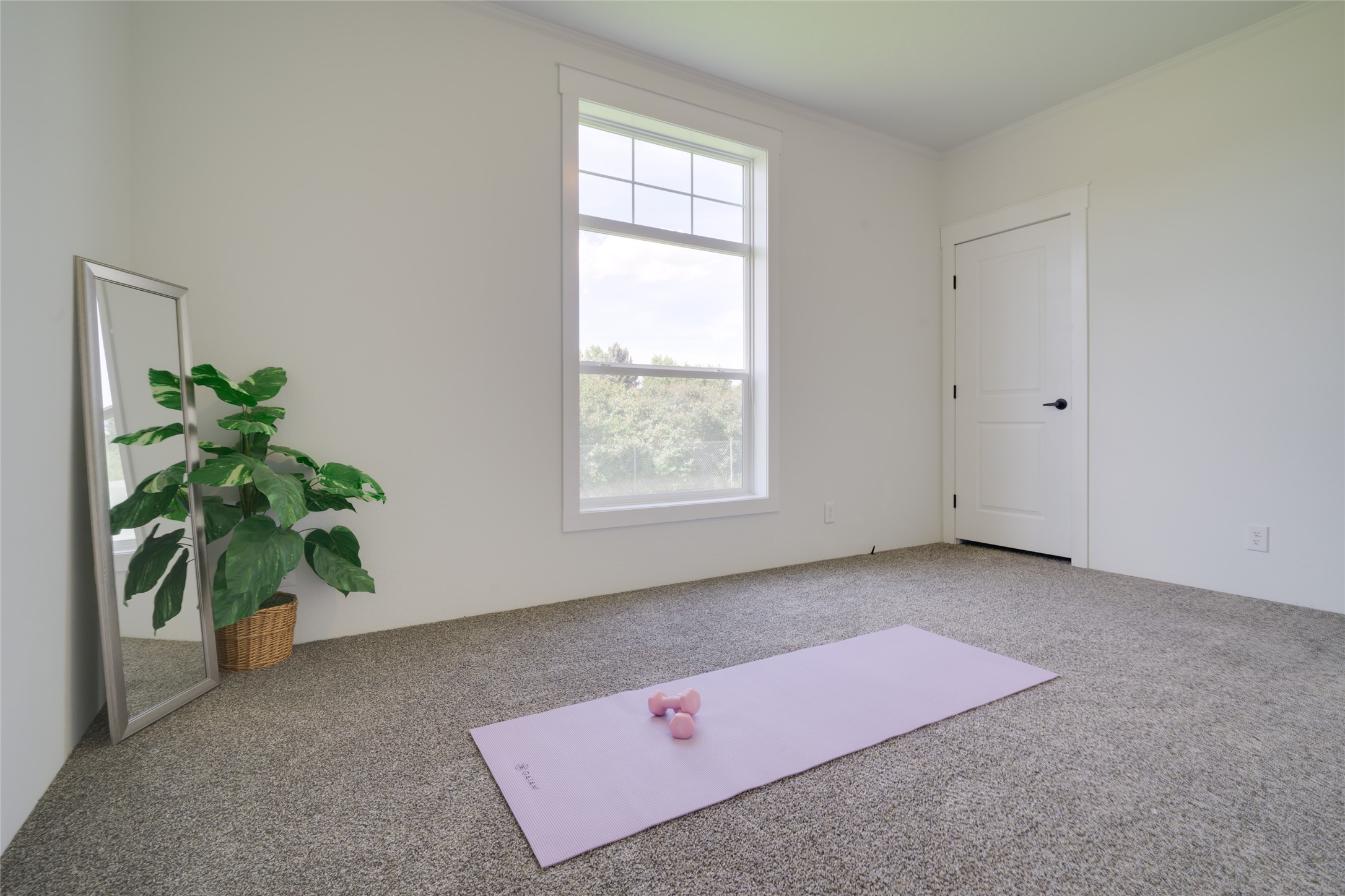 Missoula, Montana 59808, United States, 3 Bedrooms Bedrooms, ,2 BathroomsBathrooms,Residential,Active,191967