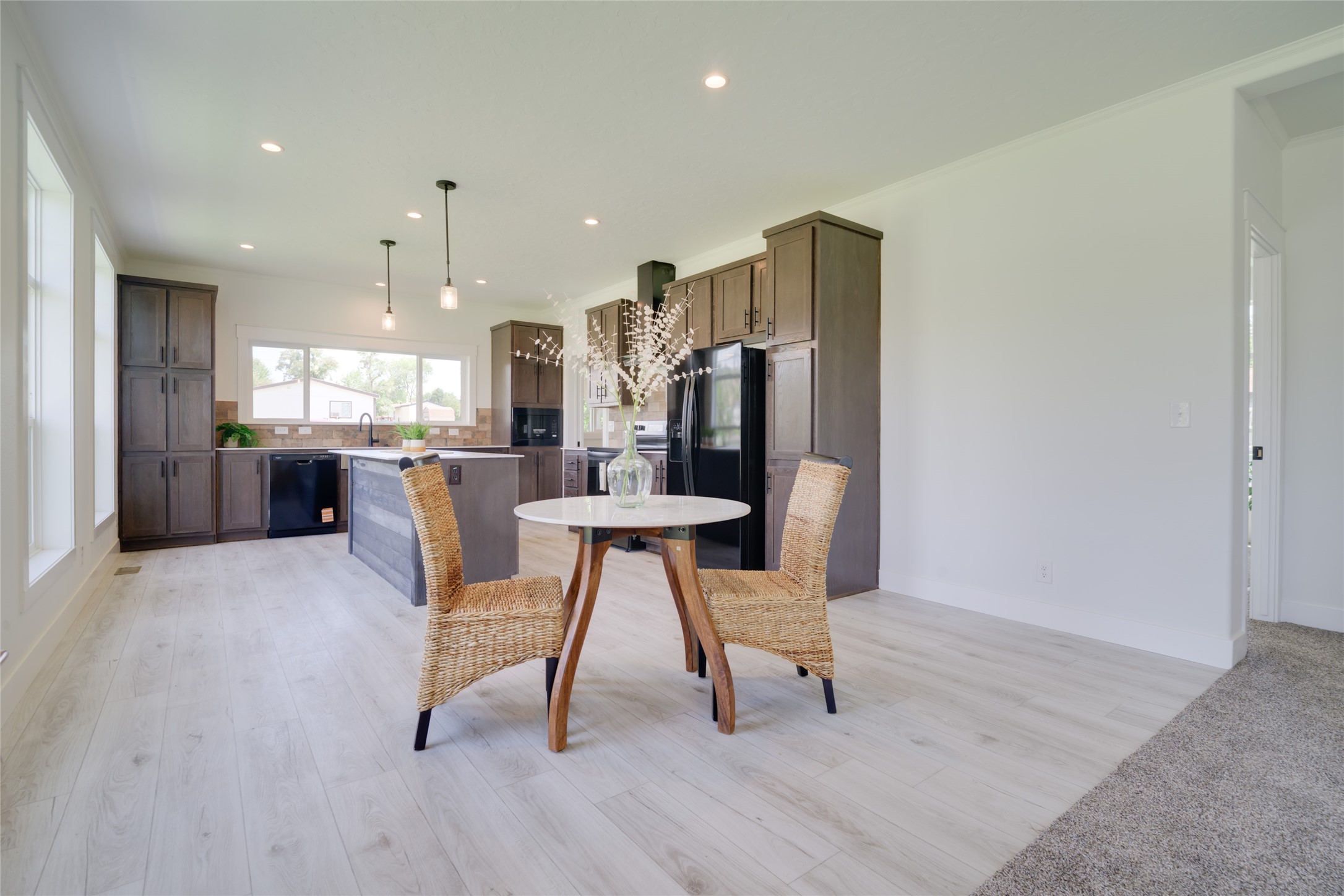 Missoula, Montana 59808, United States, 3 Bedrooms Bedrooms, ,2 BathroomsBathrooms,Residential,Active,191967