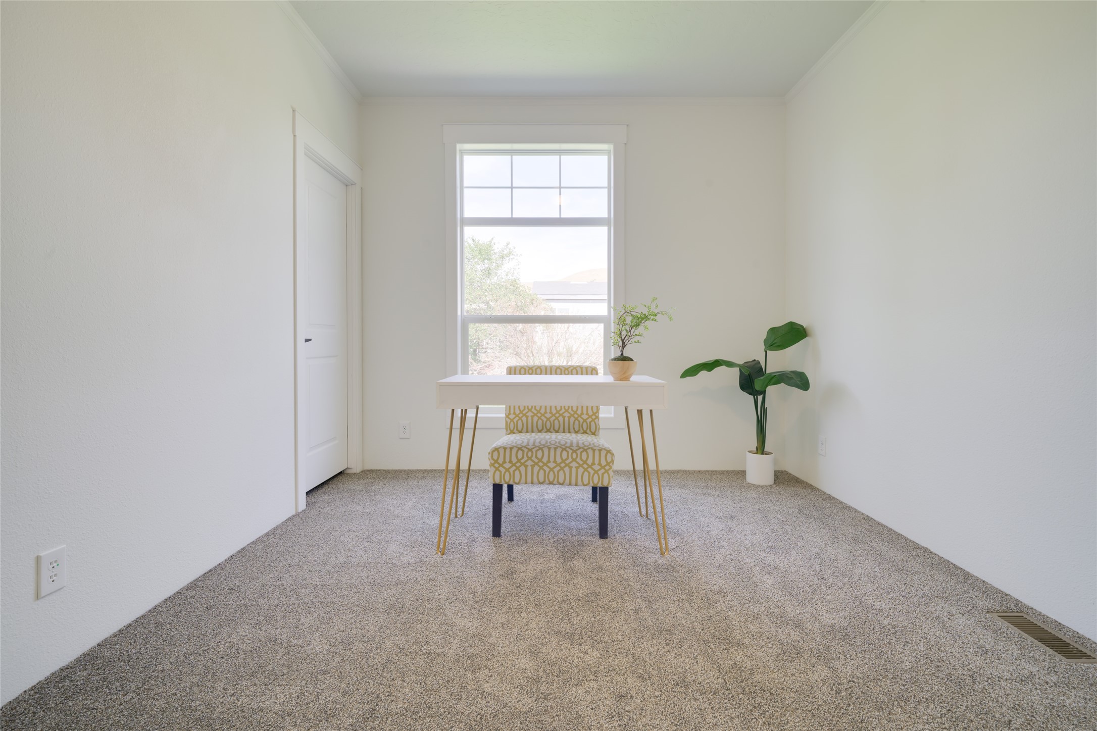 Missoula, Montana 59808, United States, 3 Bedrooms Bedrooms, ,2 BathroomsBathrooms,Residential,Active,191967