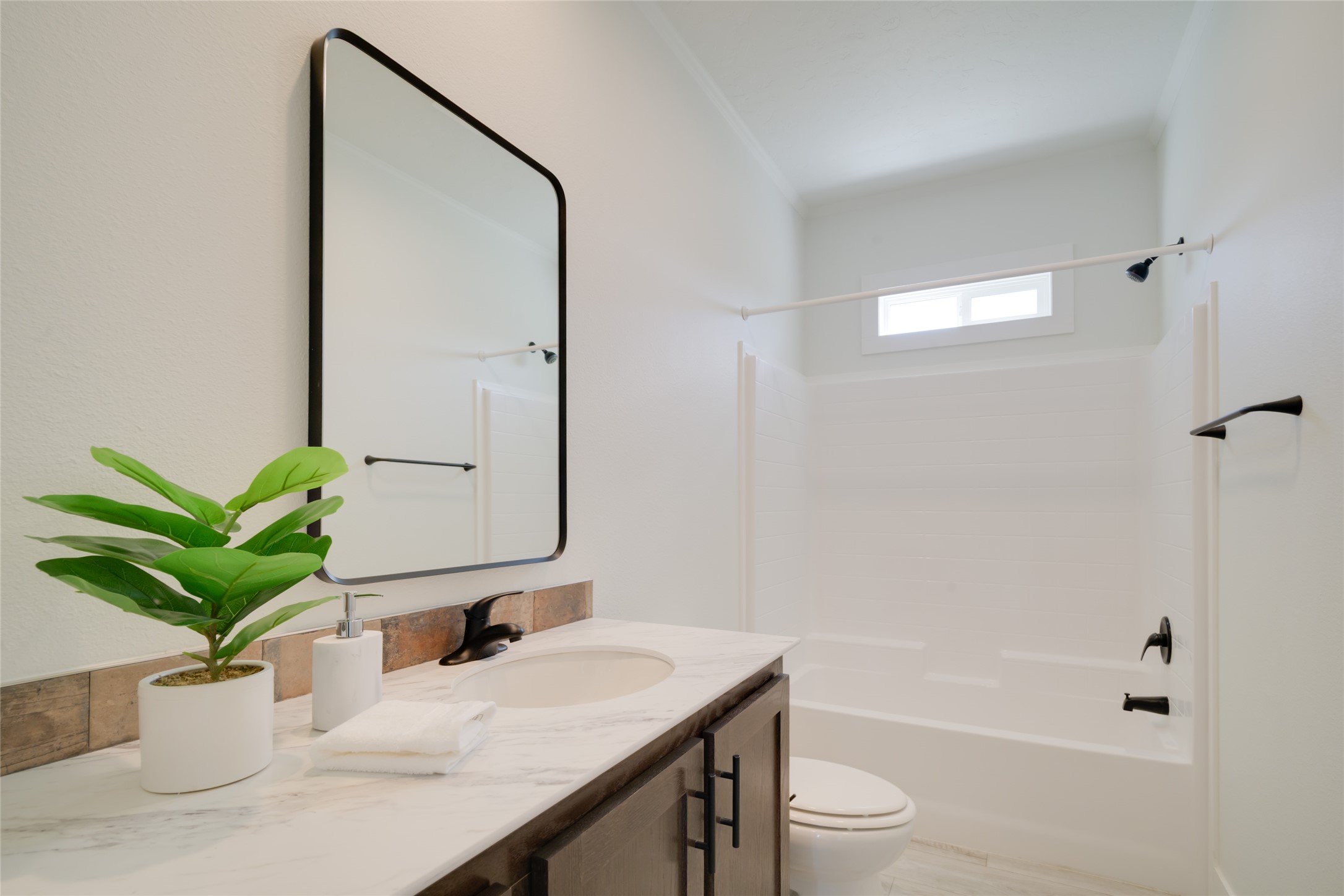 Missoula, Montana 59808, United States, 3 Bedrooms Bedrooms, ,2 BathroomsBathrooms,Residential,Active,191967