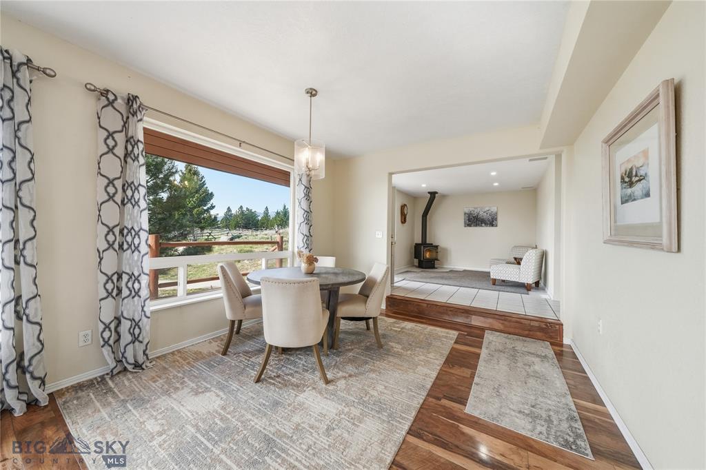 86 Horseshoe Trail