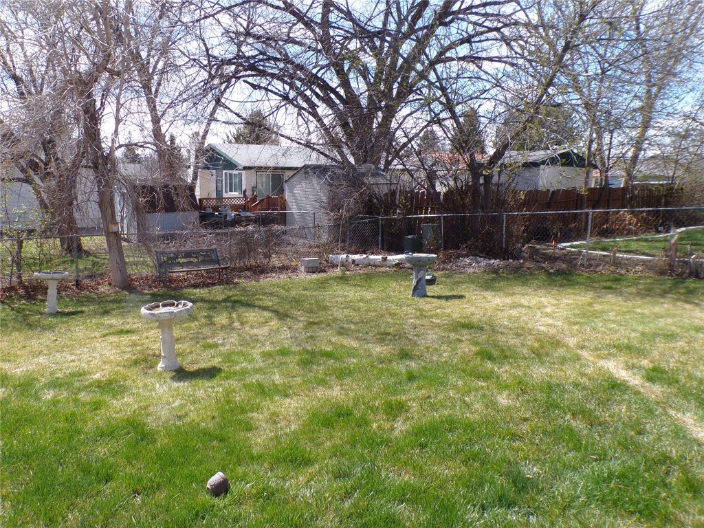 Photo of 944 Avenue D NW, Great Falls, MT 59404 (MLS # 30068666)