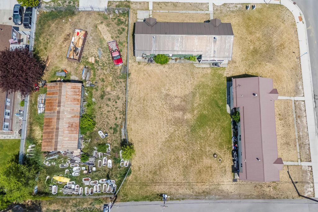 Photo of 2307 Burlington Avenue, Missoula, MT 59801 (MLS # 30063678)