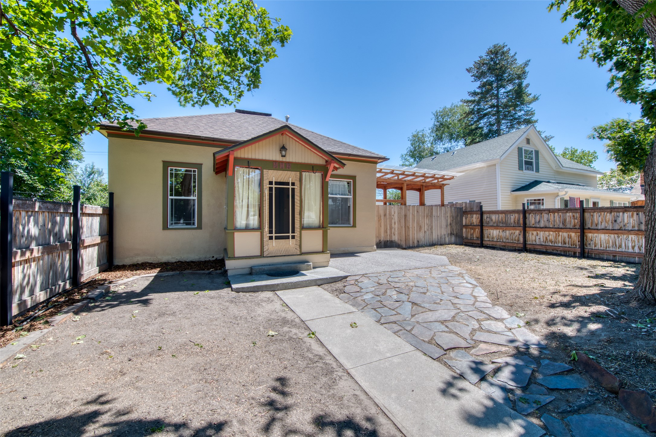 412 N 5th Street
