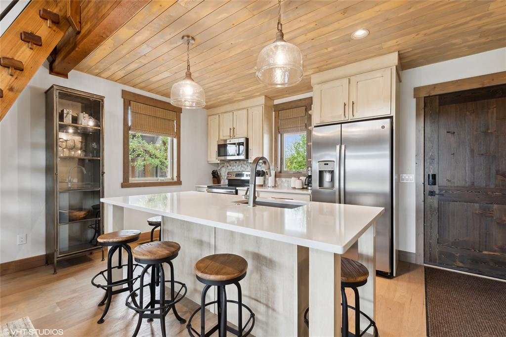 15 Haflinger Cottage Way