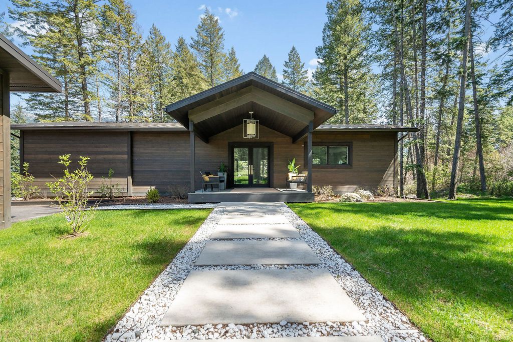 Photo of 1100 Mooring Road, Columbia Falls, MT 59912 (MLS # 30069817)