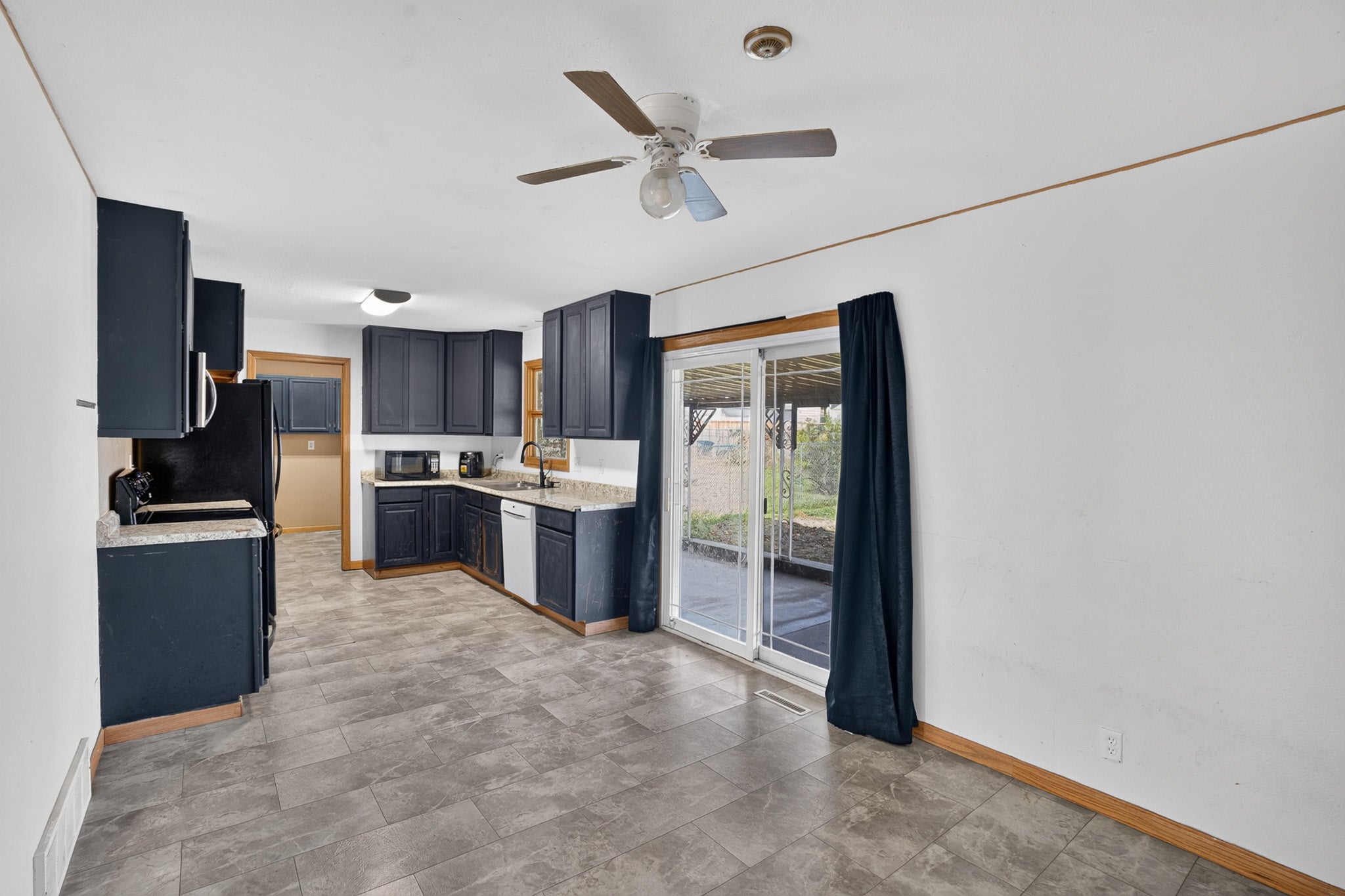 2001 Canyon Drive