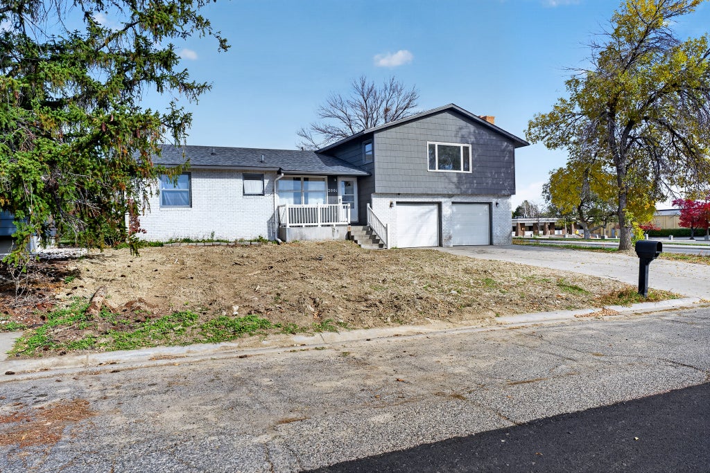 Photo of 2001 Canyon Drive, Billings, MT 59102 (MLS # 30079945)