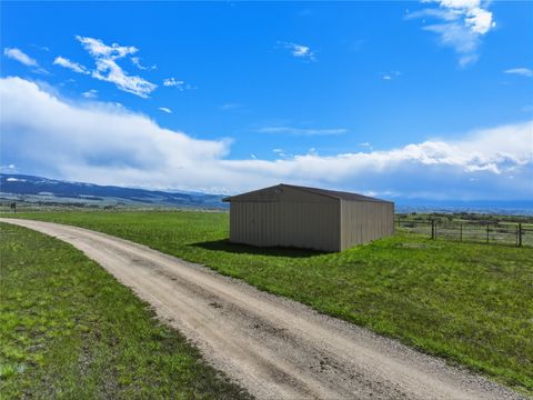 Tiny photo for 652 Pathfinder Road S, Stevensville, MT 59870 (MLS # 30070220)