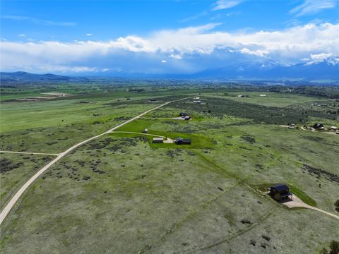 Tiny photo for 652 Pathfinder Road S, Stevensville, MT 59870 (MLS # 30070220)