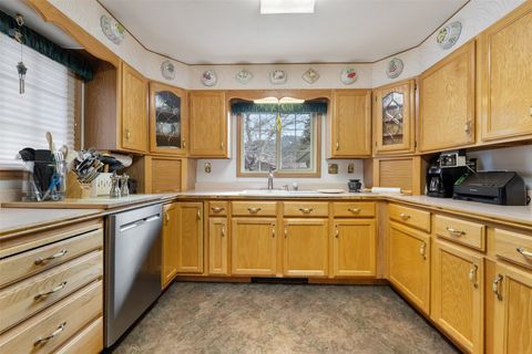 Tiny photo for 2818 Elizabeth Warren Avenue, Butte, MT 59701 (MLS # 30071000)
