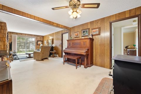 Tiny photo for 2818 Elizabeth Warren Avenue, Butte, MT 59701 (MLS # 30071000)