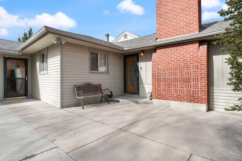 Tiny photo for 2818 Elizabeth Warren Avenue, Butte, MT 59701 (MLS # 30071000)