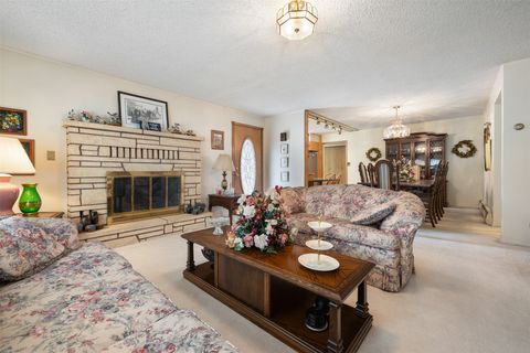Tiny photo for 2818 Elizabeth Warren Avenue, Butte, MT 59701 (MLS # 30071000)