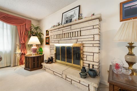 Tiny photo for 2818 Elizabeth Warren Avenue, Butte, MT 59701 (MLS # 30071000)