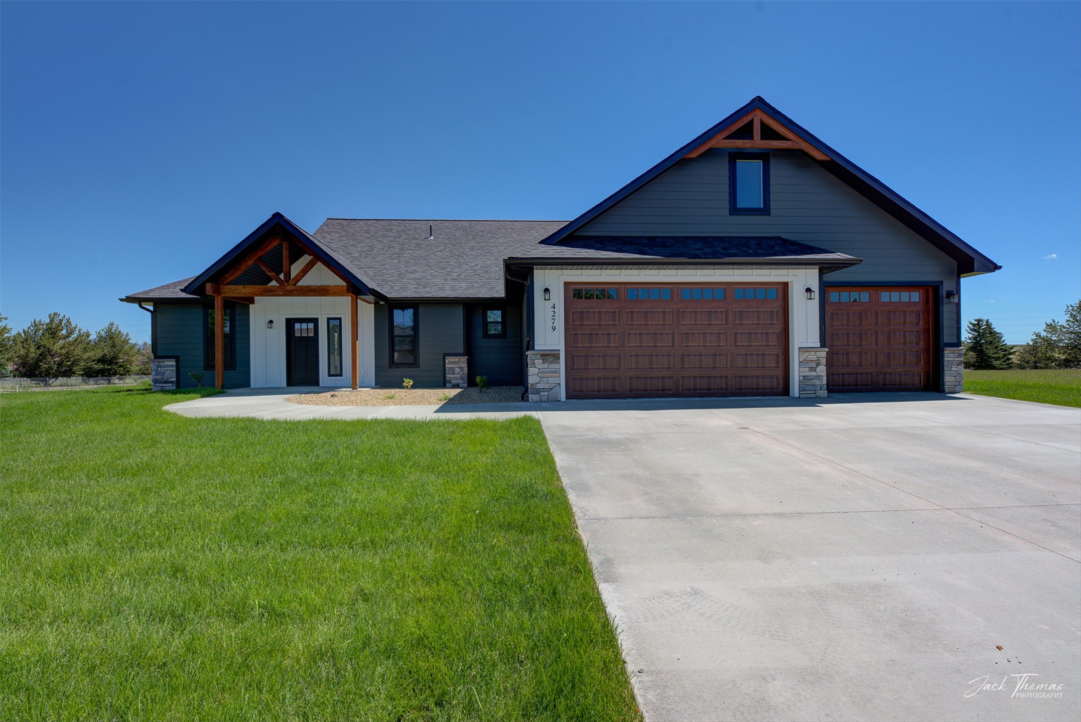 4279 Country View Drive