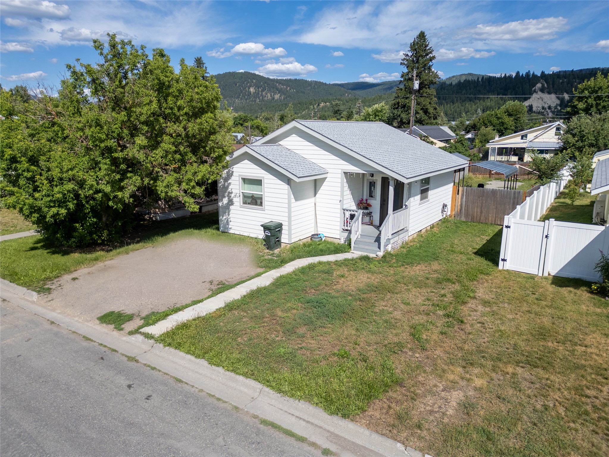 Photo 1 of 27 — 615 Wisconsin Avenue, Libby, MT 59923