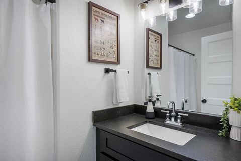 Tiny photo for 519 1st Avenue E, Kalispell, MT 59901 (MLS # 30066562)