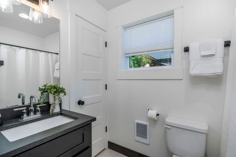 Tiny photo for 519 1st Avenue E, Kalispell, MT 59901 (MLS # 30066562)