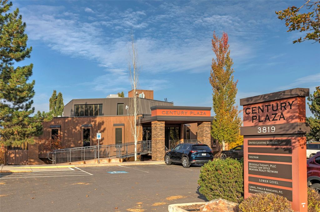 Photo of 3819 Stephens Avenue, Missoula, MT 59801 (MLS # 30063895)