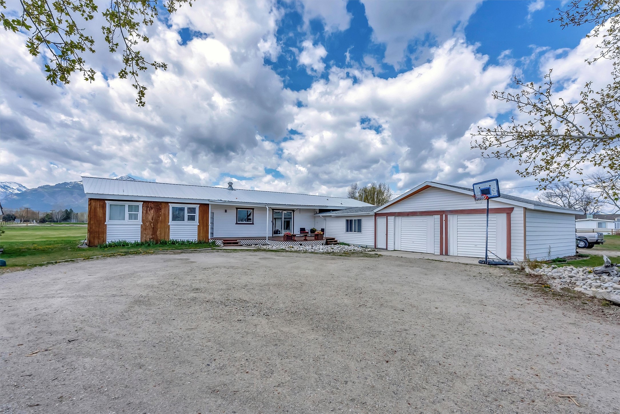 611 Old Corvallis Road