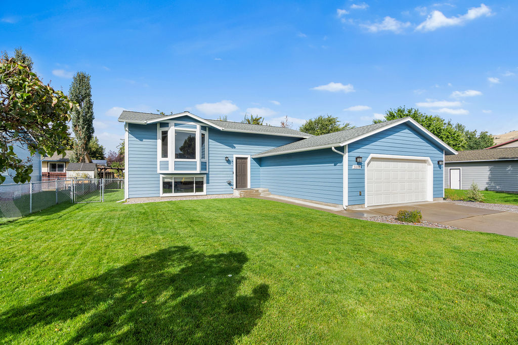 5590 Nightingale Lane