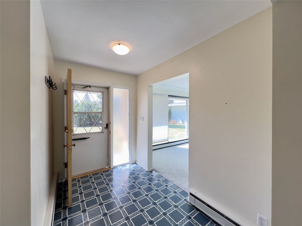 Photo of 1817 Beech Drive, Great Falls, MT 59404 (MLS # 30069093)