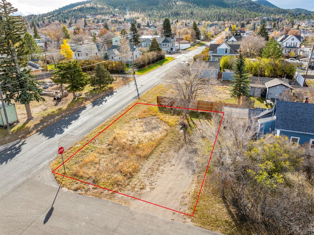 Photo of 1801 Cannon Street, Helena, MT 59601 (MLS # 30060658)