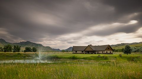 2127 Old Us Highway 91 Cascade MT 59421