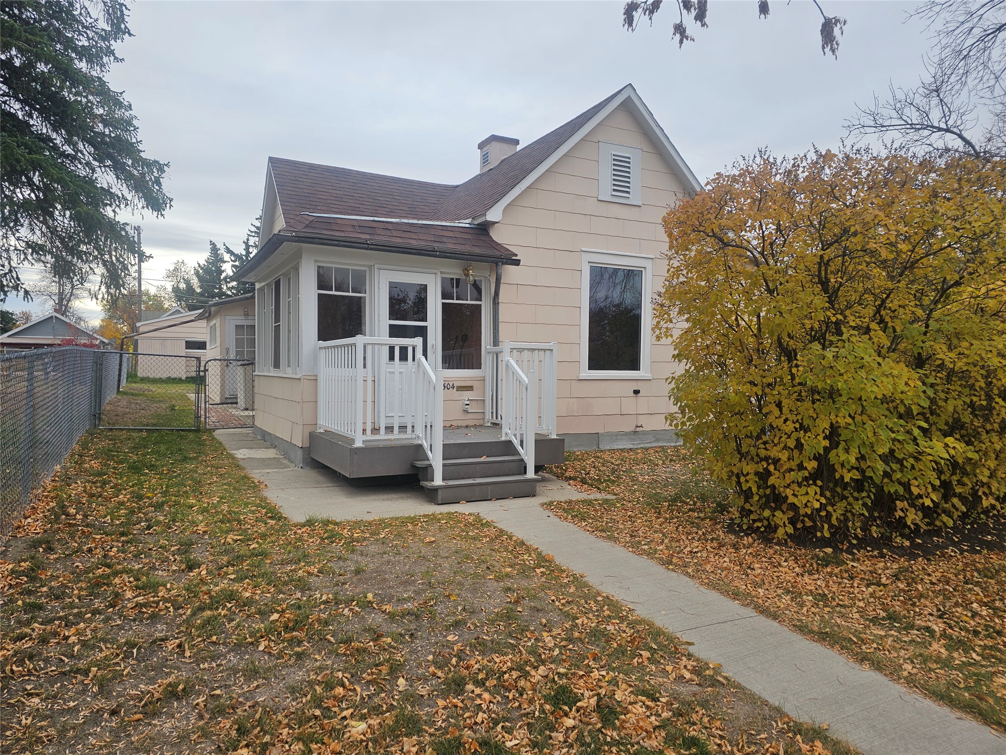 Photo 1 of 12 — 1504 6th Avenue N, Great Falls, MT 59401