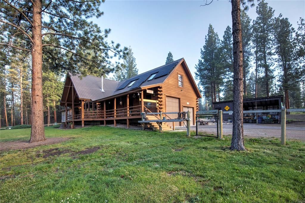 Photo of 2532 Valley View Road, Lincoln, MT 59639 (MLS # 30068833)
