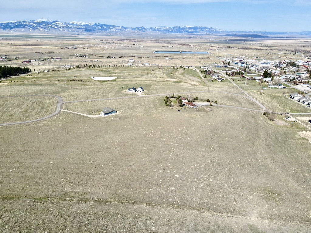Lot 11 4th Avenue SE