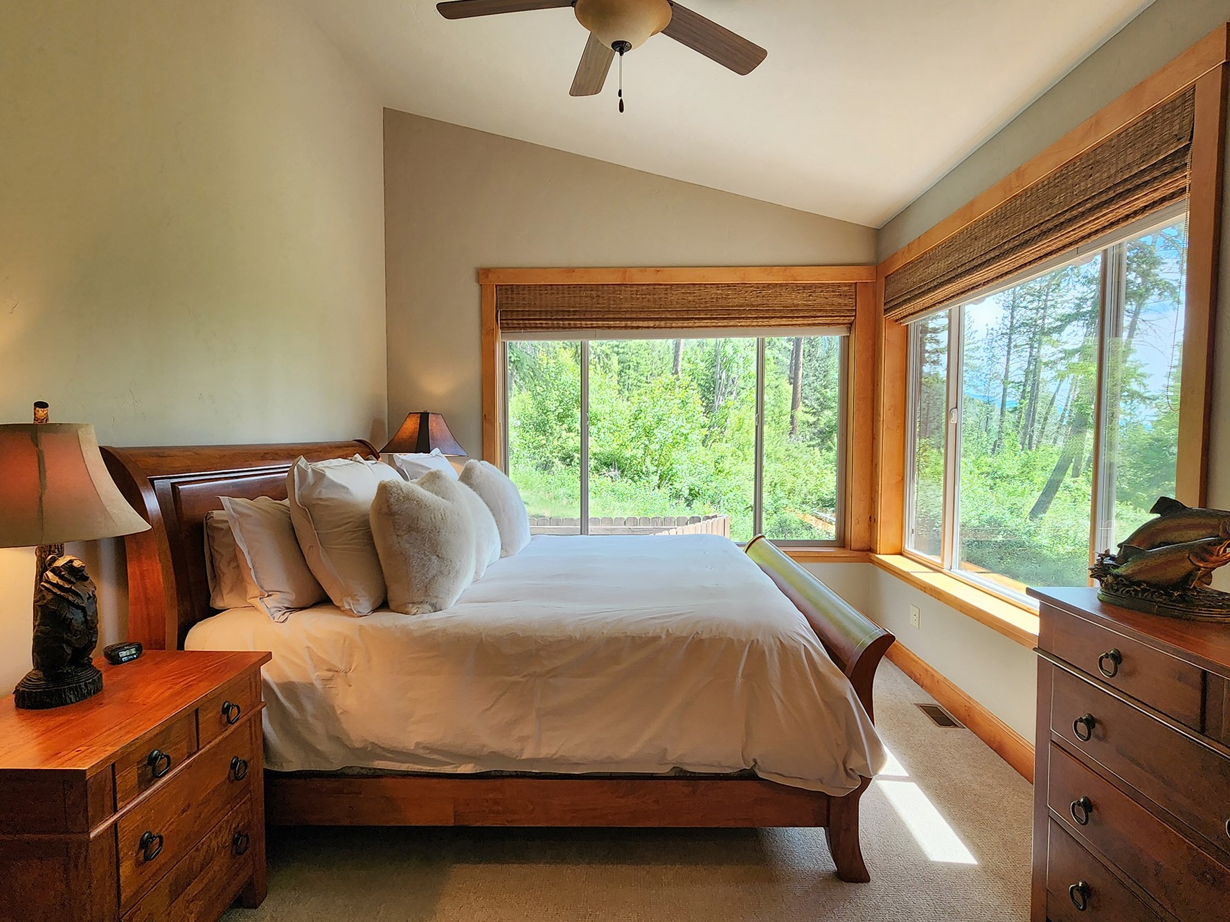 31683 Lake To Sky Dr, Bigfork, MT, 59911, USA, 2 Bedrooms Bedrooms, ,1 BathroomBathrooms,Residential,Active,31683 Lake To Sky Dr,30071322