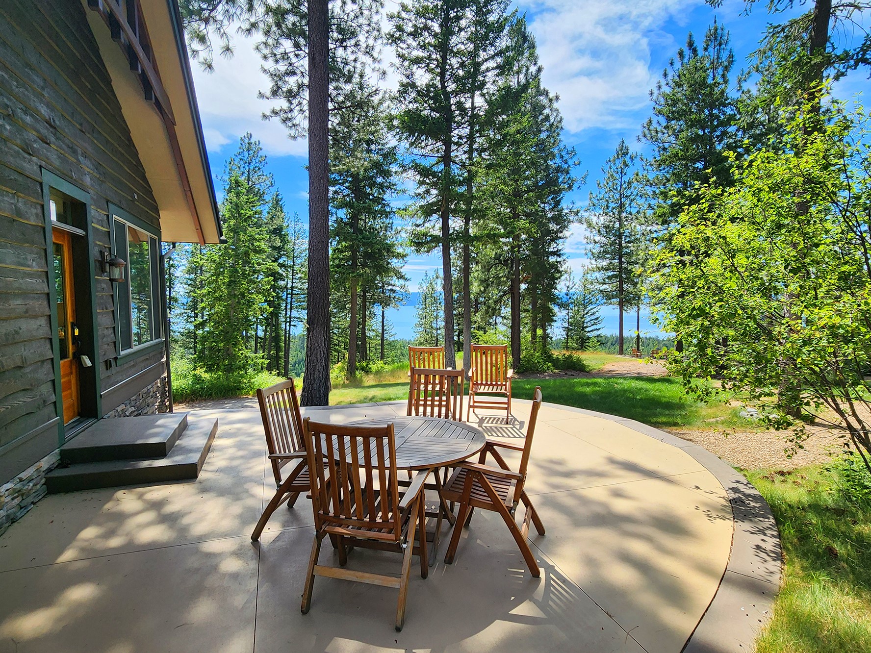 31683 Lake To Sky Dr, Bigfork, MT, 59911, USA, 2 Bedrooms Bedrooms, ,1 BathroomBathrooms,Residential,Active,31683 Lake To Sky Dr,30071322