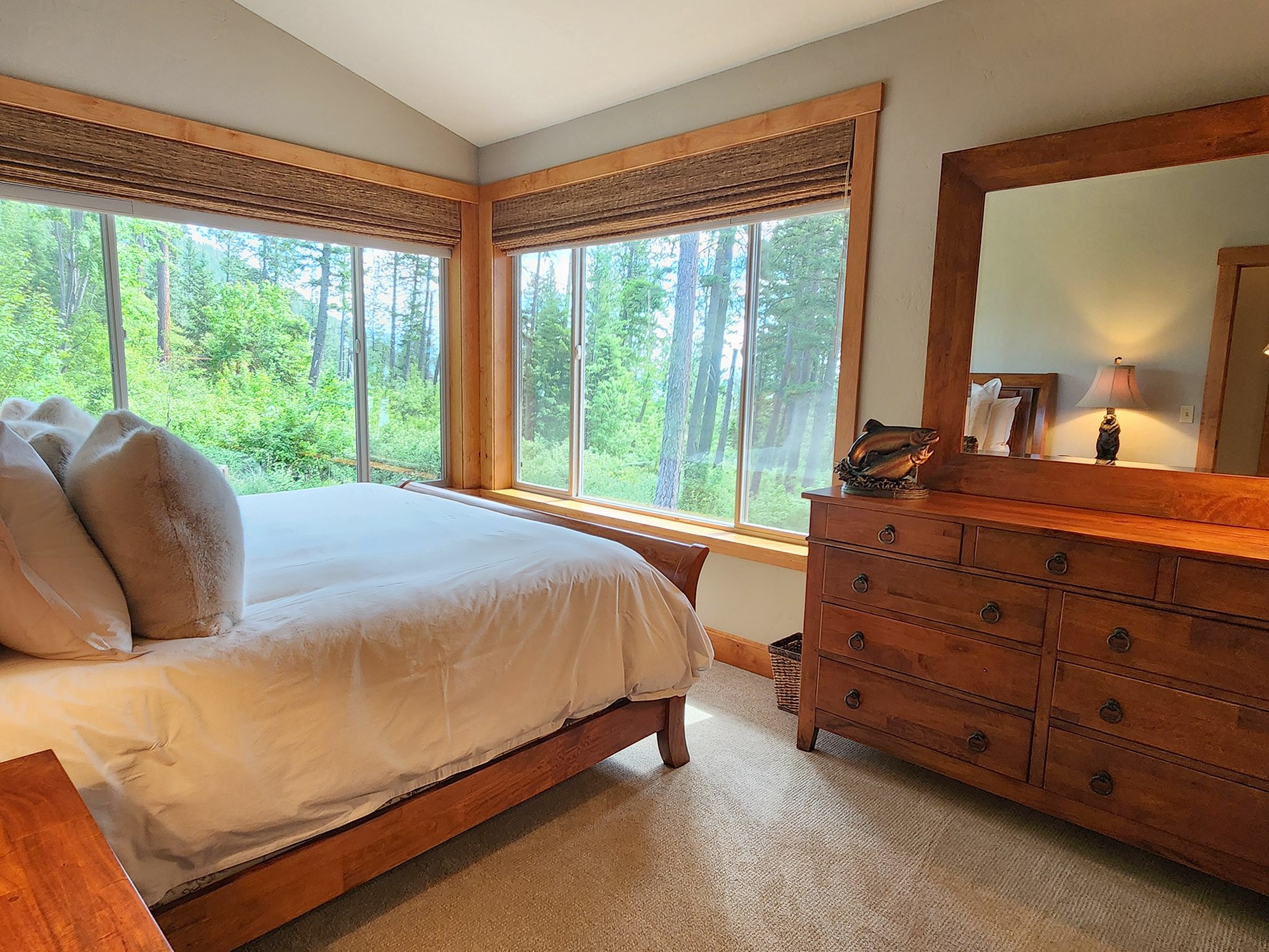 31683 Lake To Sky Dr, Bigfork, MT, 59911, USA, 2 Bedrooms Bedrooms, ,1 BathroomBathrooms,Residential,Active,31683 Lake To Sky Dr,30071322