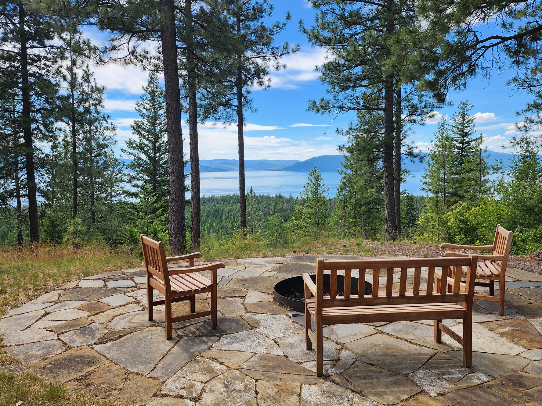 31683 Lake To Sky Dr, Bigfork, MT, 59911, USA, 2 Bedrooms Bedrooms, ,1 BathroomBathrooms,Residential,Active,31683 Lake To Sky Dr,30071322