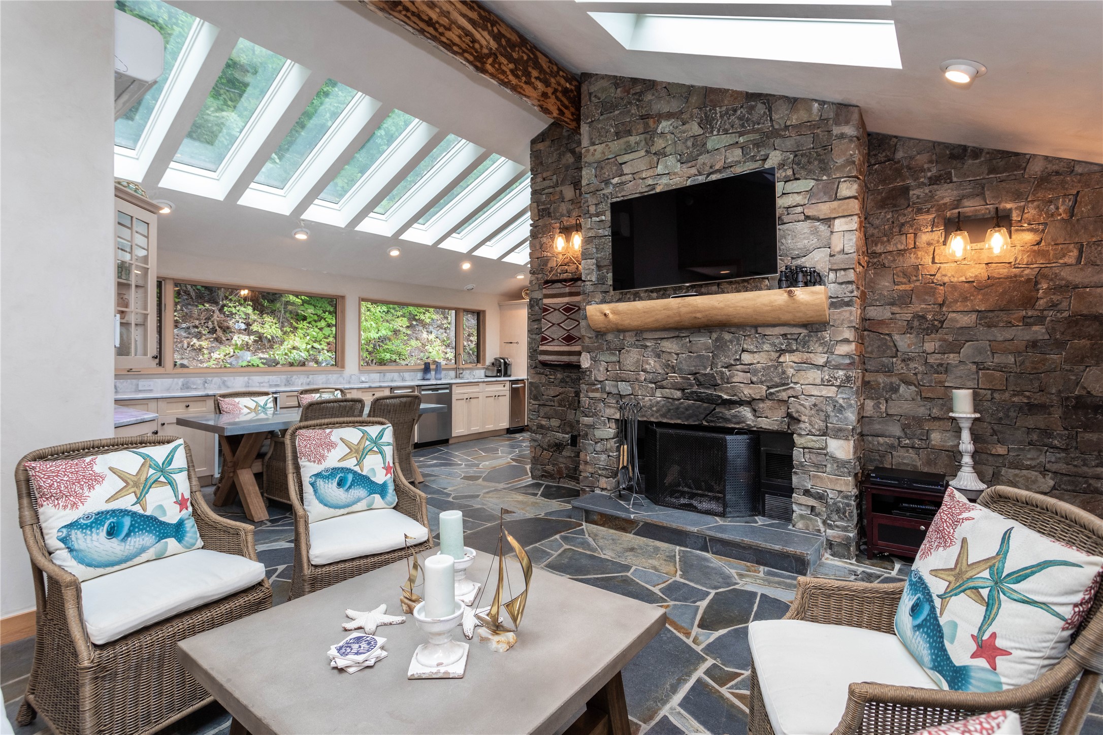 32187 Tiffany Shore Lane