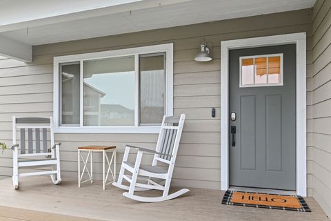 Photo of 327 Mountain Vista Way, Kalispell, MT 59901 (MLS # 30060636)