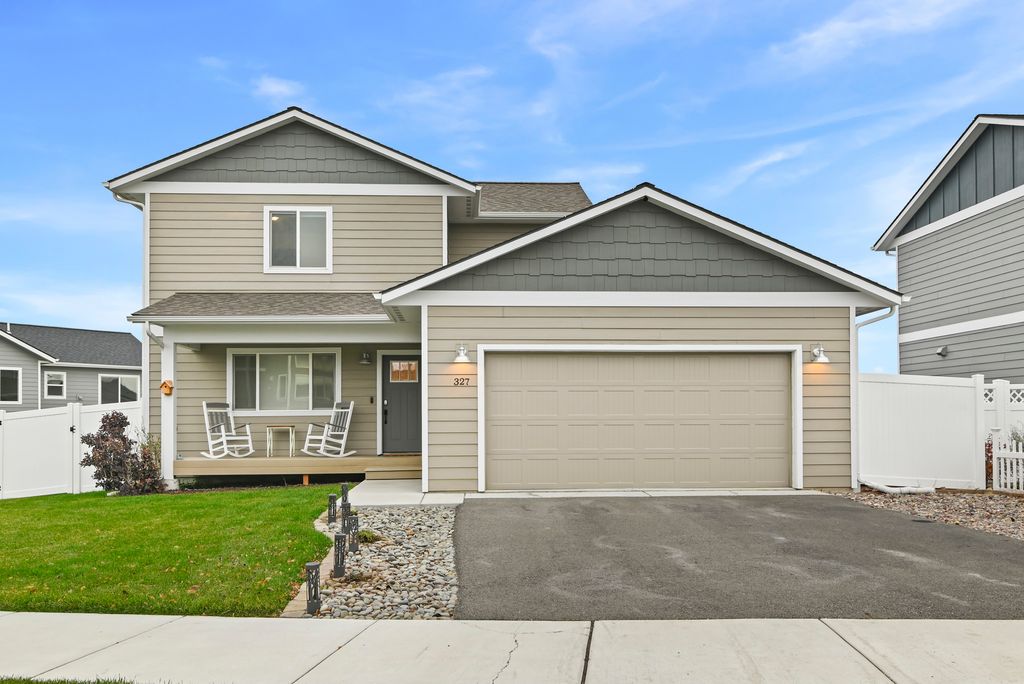 Photo of 327 Mountain Vista Way, Kalispell, MT 59901 (MLS # 30060636)